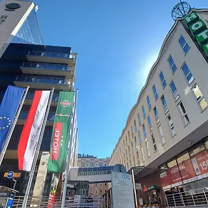 *** Hotell Gromada Centrum Polen