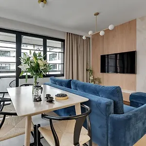 Appartement Doki Living By Blue Mandarin Parking & Foodhall